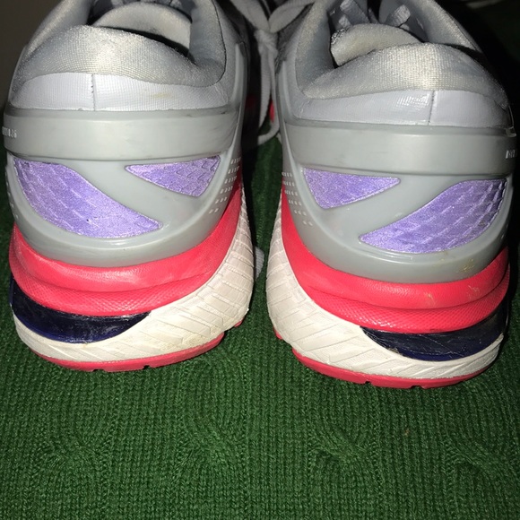 ASICS - Picture 4 of 7